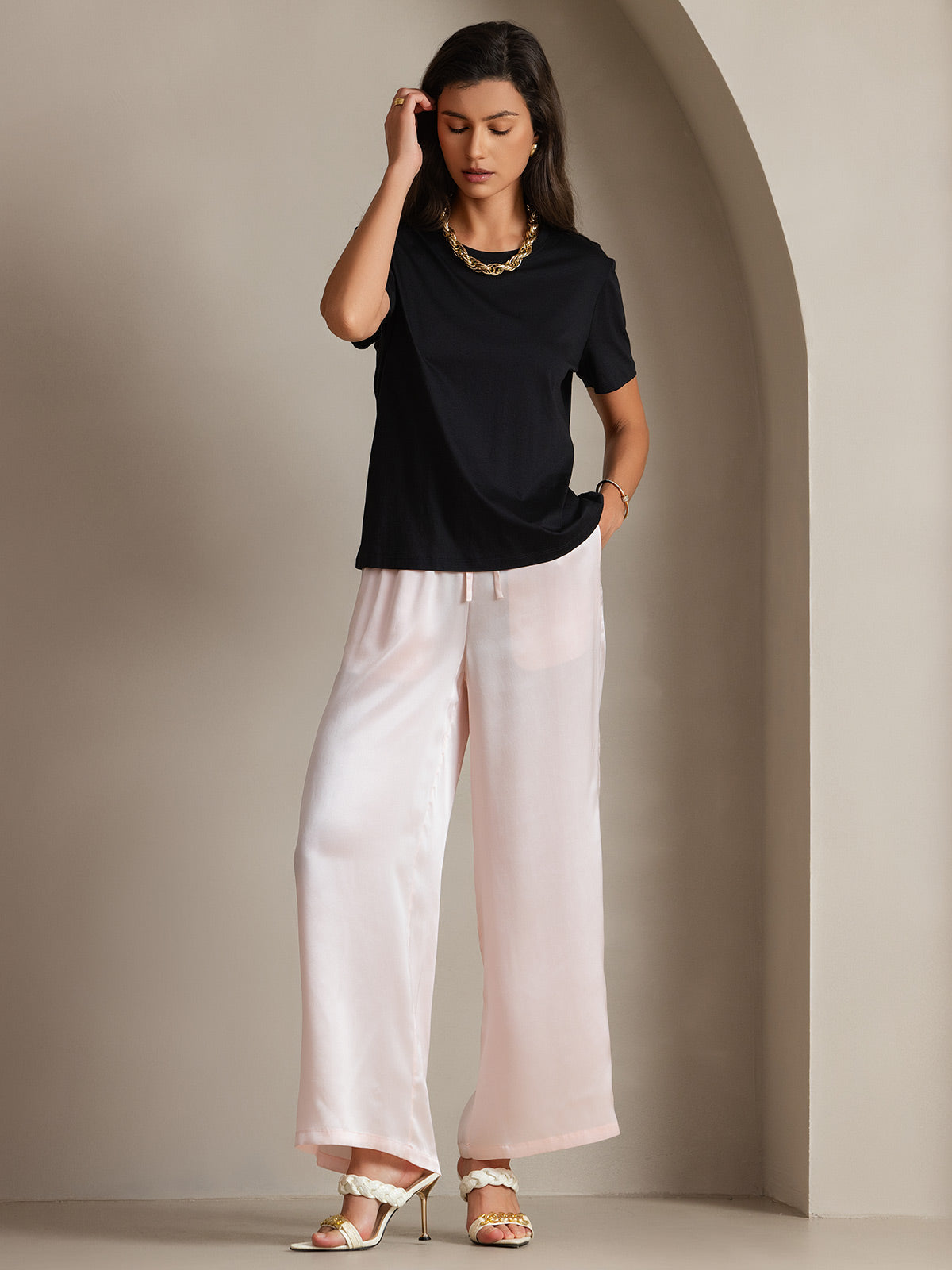 [Nero] SilkSilky-IT Maglia di seta Maniche Corte Round Neck Magliette donna 005