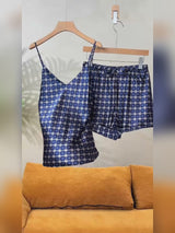 SilkSilky-IT Sleeveless V Neck Set di Bretelle video 001