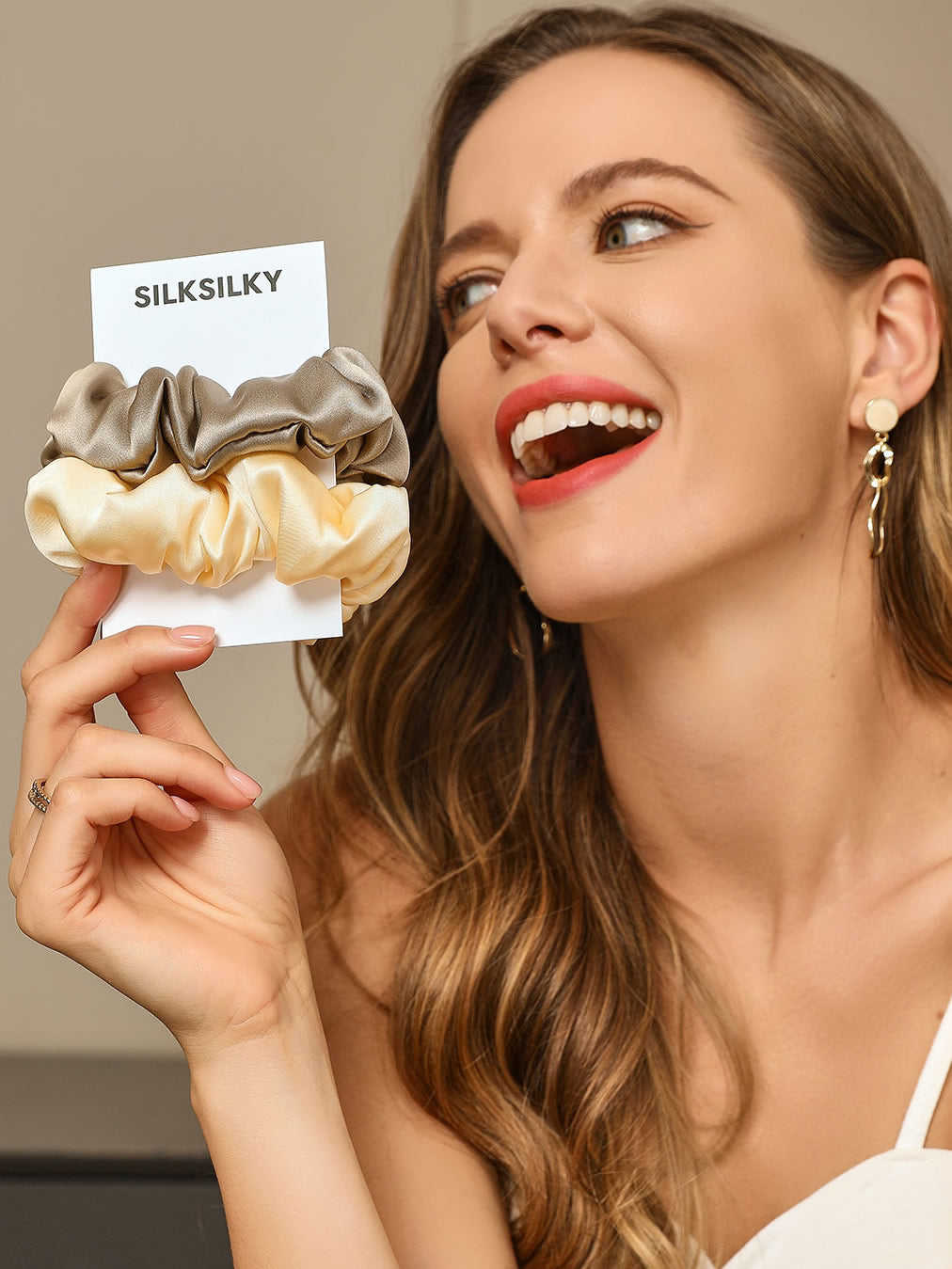[Beige+Champagne] SilkSilky-IT 19Momme Seta pura Scrunchie 005